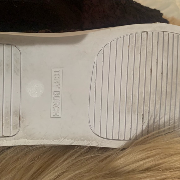 TORY BURCH BROWN FLOWER SNEAKER. - Picture 6 of 6